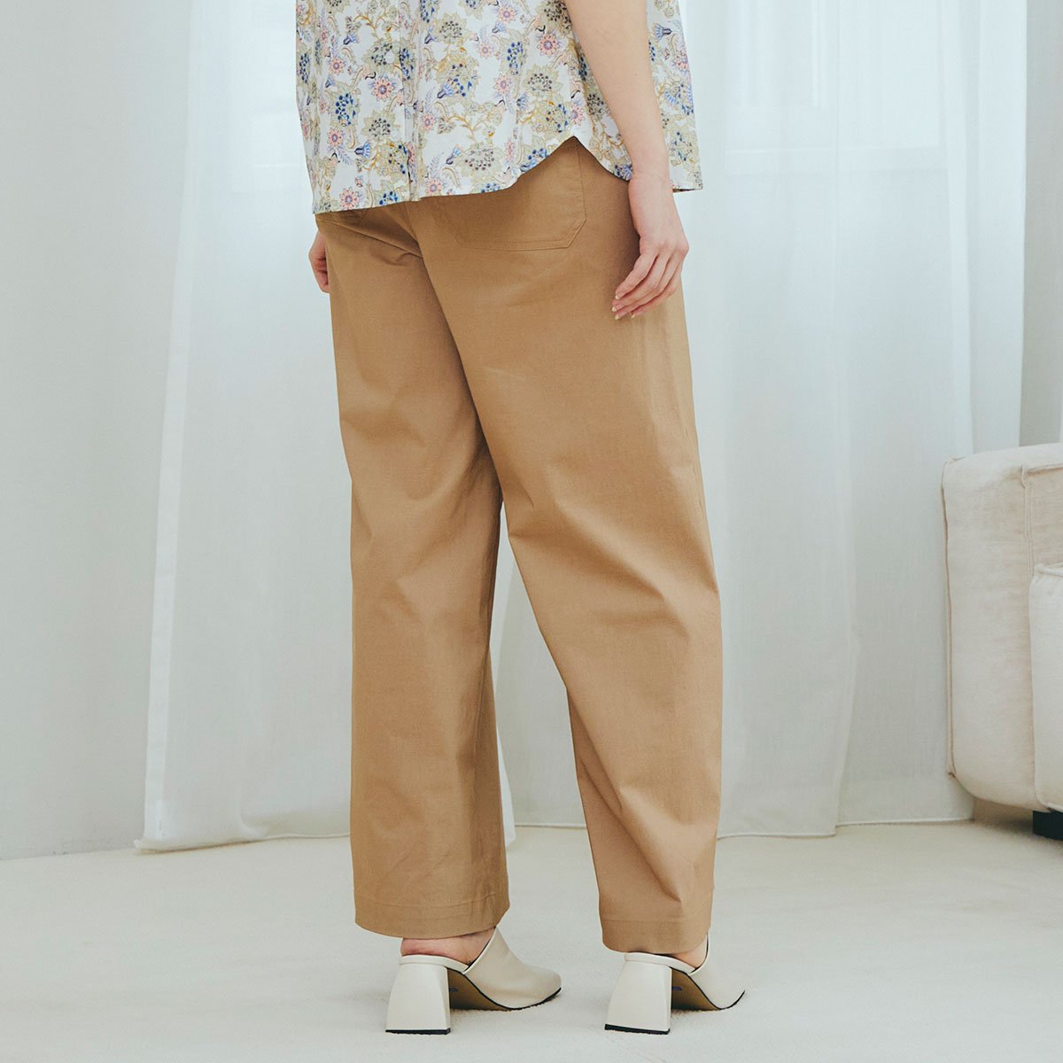 サイドボタンストレッチワイドパンツ[15727109]capricious | natural