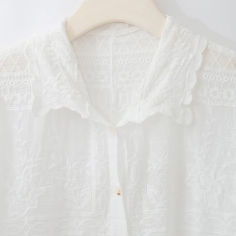 モチーフ刺繍エアリーブラウス

[41413800]natural mist