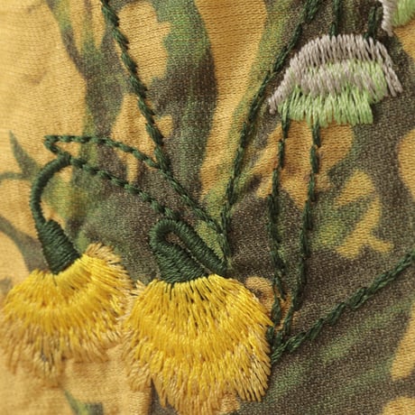フラワーブーケプリント刺繍デザインTシャツ

[22011544]natural mist
