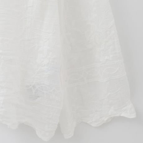 モチーフ刺繍エアリーブラウス

[41413800]natural mist