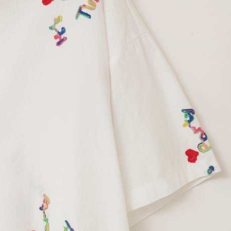 カラフルメッセージロゴ刺繍ビッグシャツ[14923323]capricious