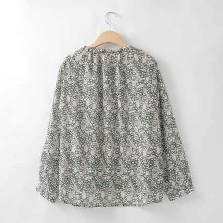 ジオメトリックプリントブラウス

[61713571]natural mist