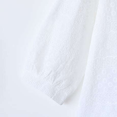 スカラップ刺繍コットンブラウス[41413665_05]natural mist