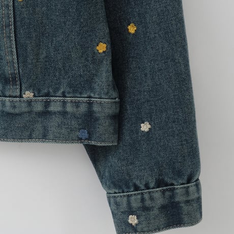スキャッター刺繍デニムジャケット

[14954183]&Noel