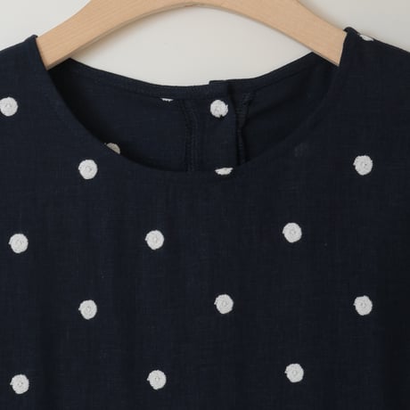 ドット刺繍ウエストギャザーワンピース

[41416255]natural mist