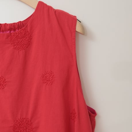 【リバーシブル】サークル刺繍ノースリーブワンピース[61716221]natural mist