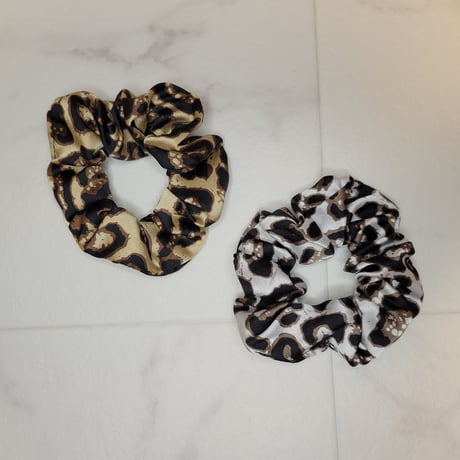 ヒョウ柄シュシュ 2コセット
