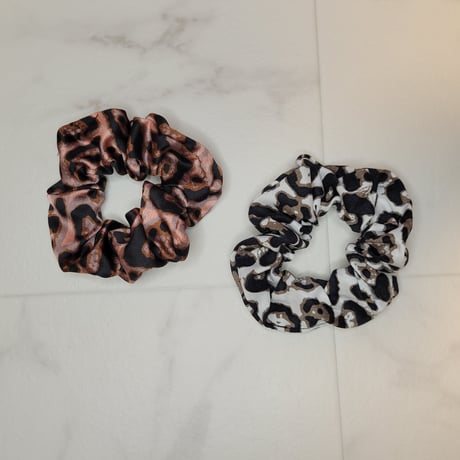ヒョウ柄シュシュ 2コセット