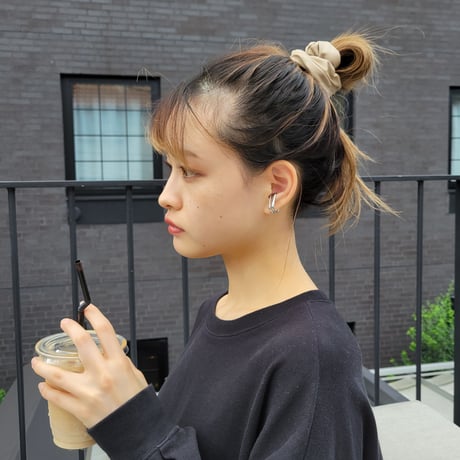 フェイクレザーシュシュ