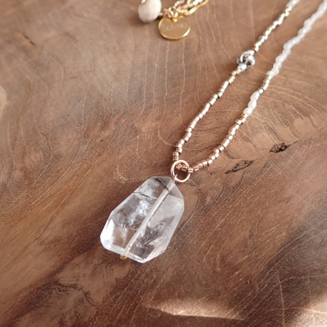 White coral × Black Rutile Quartz Pendant Necklace- N44