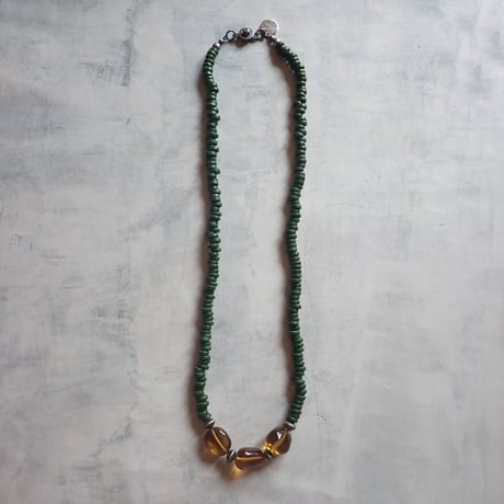 Dark Green Beads × Bear Qtz Medium Long NC N31