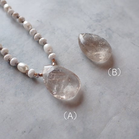 white magnesite × rutilated quartz necklace - N97