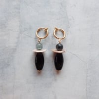 Eagle eye ×  onyx earring - E187