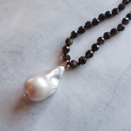 Baroque pearl × obsidian NC - N75