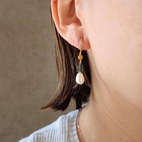 color stone × FWP earring ✴︎green✴︎- E200