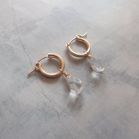 14kgf hoop × White topaz E76