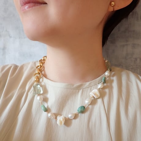 Green tone GD Toggle Necklace N24