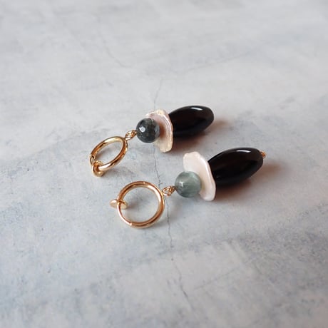 Eagle eye ×  onyx earring - E187