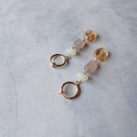 citrine × Prehnite − E225