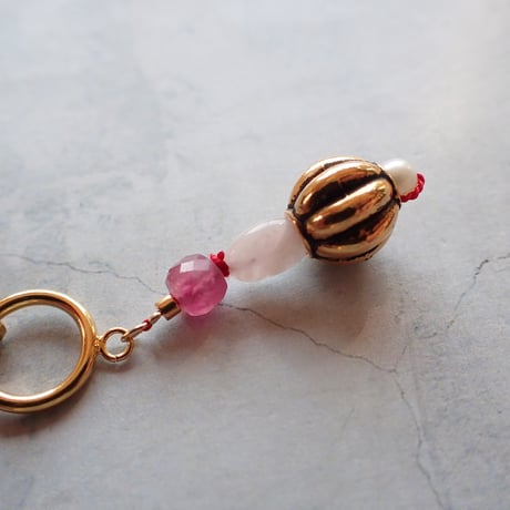 morganite × red knot earring - E209
