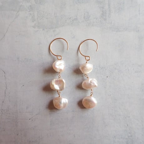 Drop Pearl Trio Earring E79