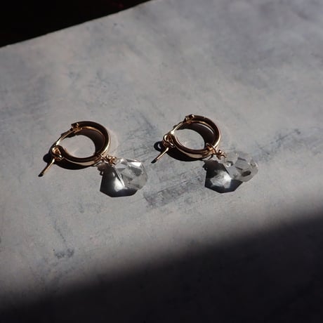 14kgf hoop × White topaz E76