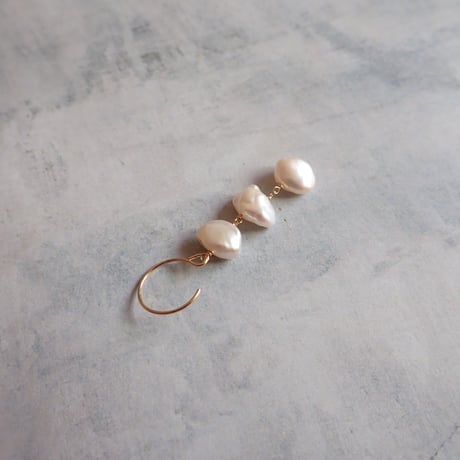 Drop Pearl Trio Earring E79