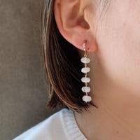 Pure grain earring ✴︎Rainbow Moonstone✴︎ - E174