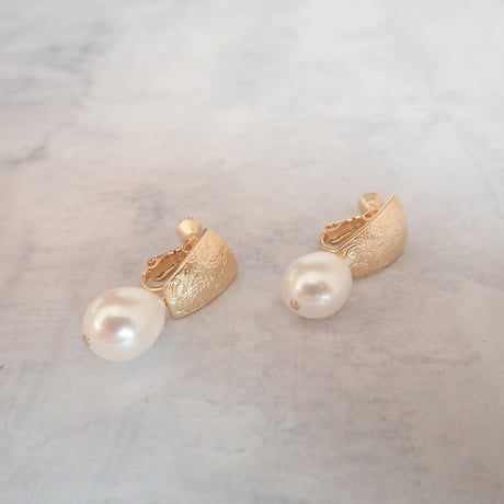 Drop Perl earring ＊White color＊E38