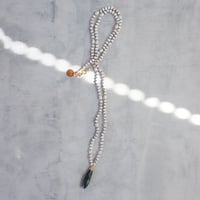 white magnesite × labradorite necklace - N95