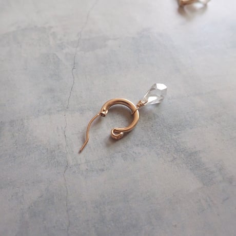 14kgf hoop × White topaz E76