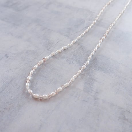 Pieni Necklace -white- N49