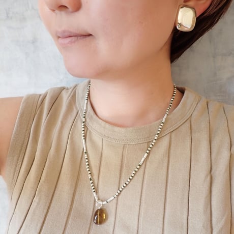Silver Beads Silk knot NC Green×Beer quartz N25