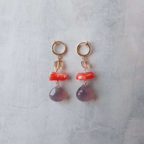 Chalcedony × Red coral Earring E112