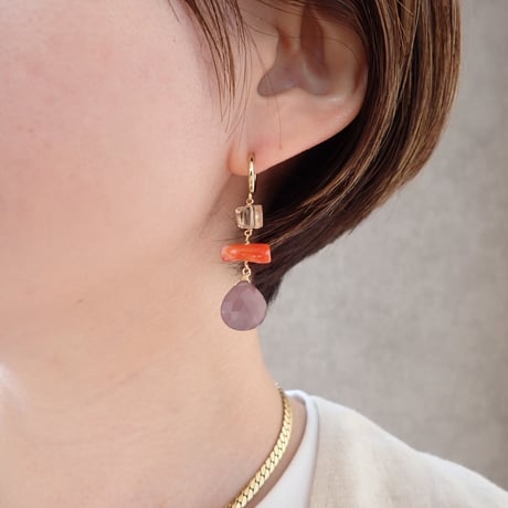Chalcedony × Red coral Earring E112