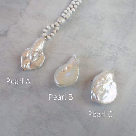 white magnesite×flat baroque pearl necklace - N96