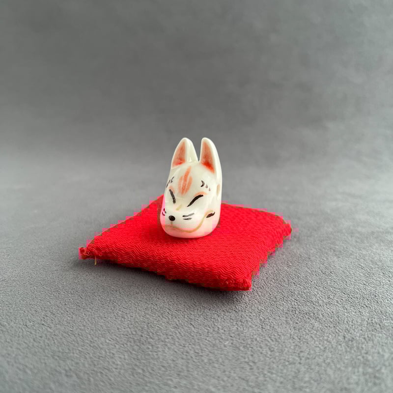 古根付 Netsuke 江戸期 鹿角 妖怪狐 狐 白蔵主 きつね 稲荷神 釣狐 Yahoo!オークション - 古い根付 きつね（白蔵主） 狐 伝説 妖怪 能
