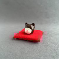 猫の根付け「猫付け（ねつけ）」ブチ | かるた商店