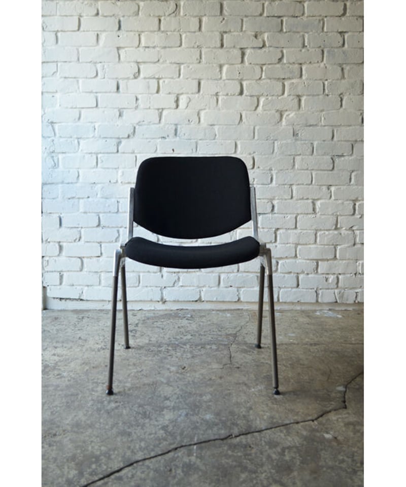 09-DS312028 DSC chair CASTELLI Black | D9 ANTIQUE