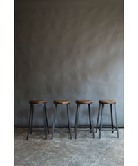 09-CH231046 Industrial stool D9 H630 w/tamo pad