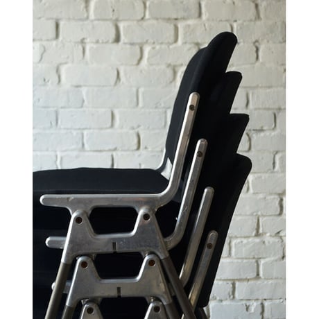 castelli | STORES