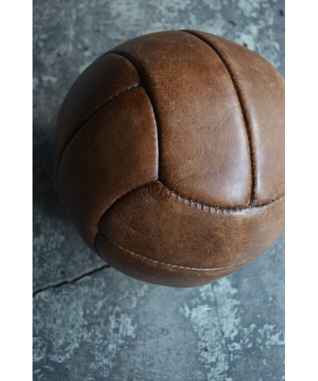 09-DS212111-c / Leather soccer ball | D9 ANTIQUE