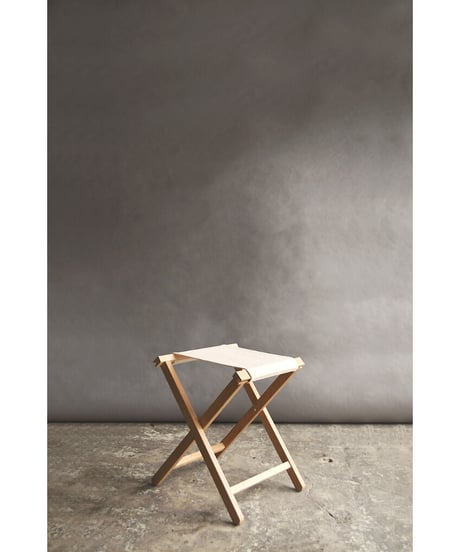 09-CH231054 oak folding stool canvas seat