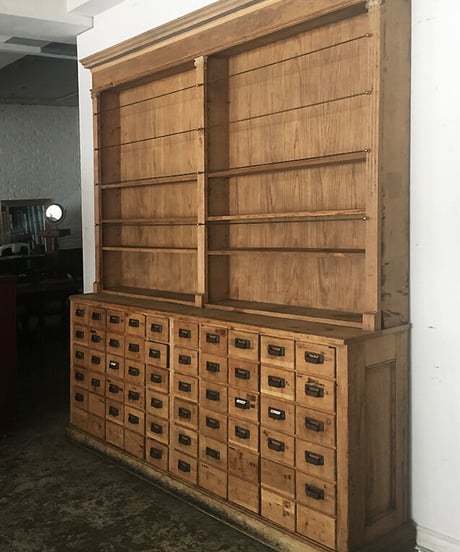 09-CB312049  Apothecary store cabinet