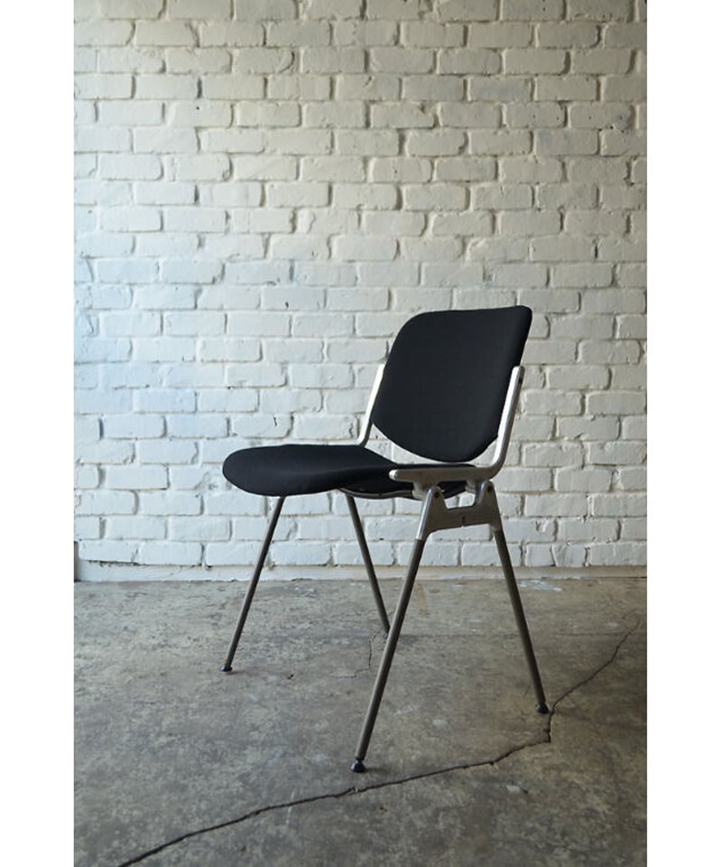 09-DS312028 DSC chair CASTELLI Black | D9 ANTIQUE