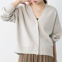 1/17ご紹介　毎年人気！ミラノリブ素材、ショート丈カーディガン。