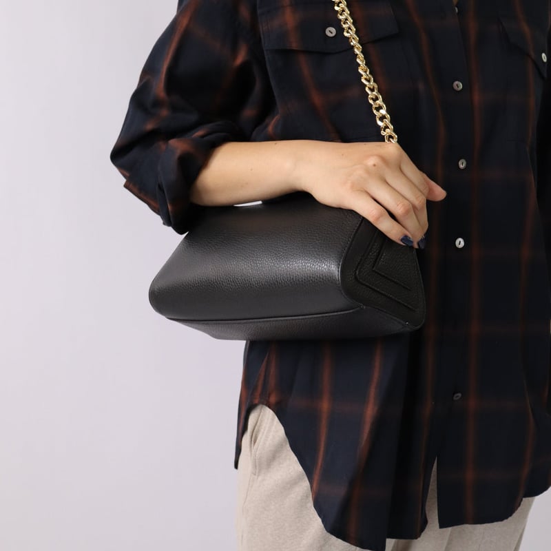 シンプルな黒と赤のドラムバッグ Amazon | Manhattan Portage マンハッタンポーテージ ナイロン