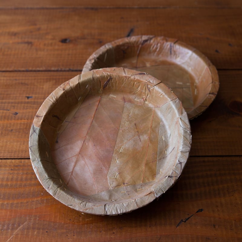 アジアン食器 ベトナム製 葉っぱの形のお皿 三枚セット アジアン食器 ベトナム製 葉っぱの形のお皿 三枚セット