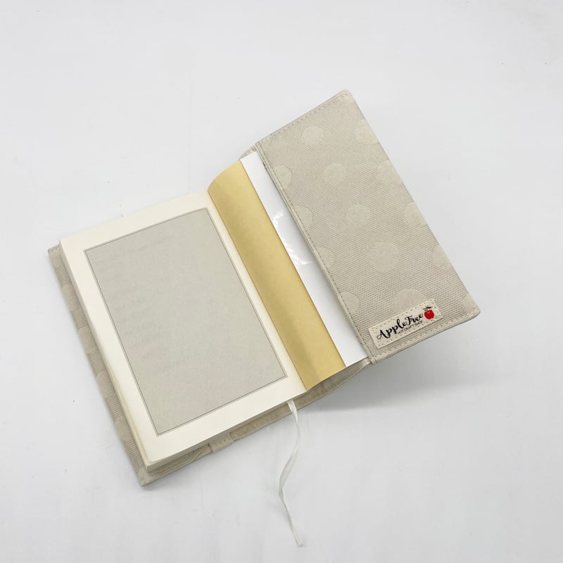 Garden 文庫本サイズ ブックカバー ハンドメイド Rose Garden 文庫本