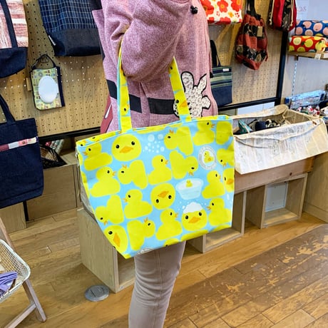 トートバッグ中